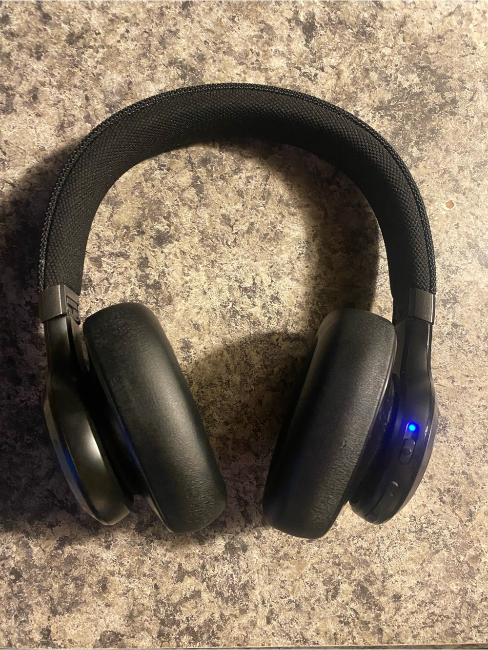 JBL Live 660NC Wireless Over-Ear Headphones — Black